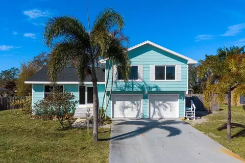 2450 SE Alden St, Port Saint Lucie, FL 34984