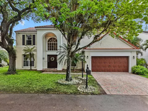 7617 Parkview Way, Coral Springs, FL 33065
