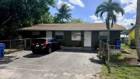 280 NE 40th Ct, Oakland Park, FL 33334