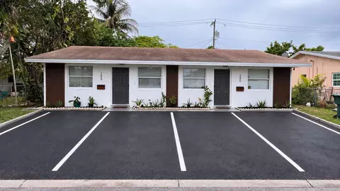 280 NE 40th Ct, Oakland Park, FL 33334
