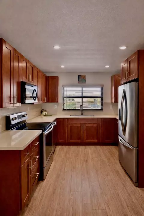 10433 Sunrise Lakes Blvd #406, Sunrise, FL 33322