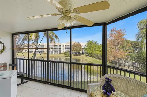 7555 Fairfax Dr #214, Tamarac, FL 33321