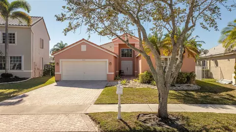 1041 SW Cedar Falls Dr, Weston, FL 33327