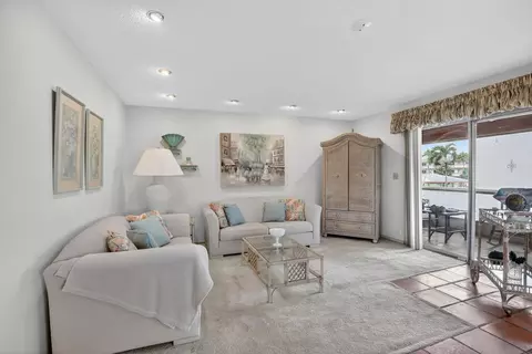 5300 Washington St #I-201, Hollywood, FL 33021