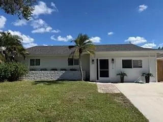 318 SW 34th Ave, Deerfield Beach, FL 33442