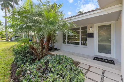 1532 NE 28 Dr, Wilton Manors, FL 33334