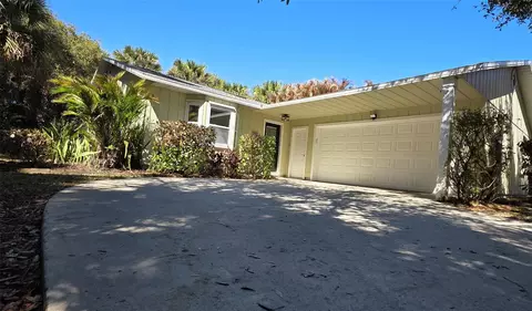 722 Wentworth St, Sebastian, FL 32958