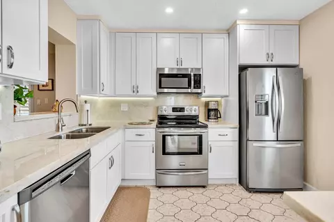 5800 NW 83rd Ter, Tamarac, FL 33321