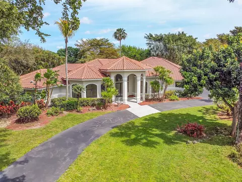 7685 NW 47th Dr, Coral Springs, FL 33067