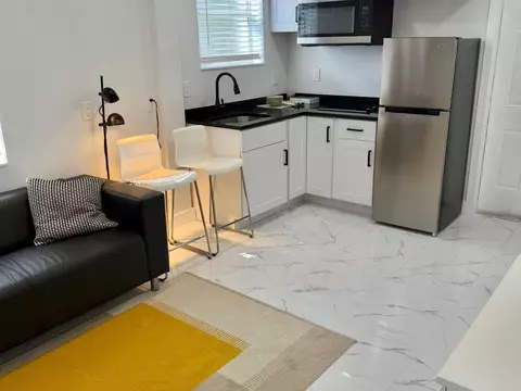 851 NW 4th Ave, Pompano Beach, FL 33060