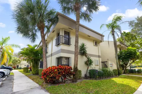 2963 Carambola Cir S, Coconut Creek, FL 33066