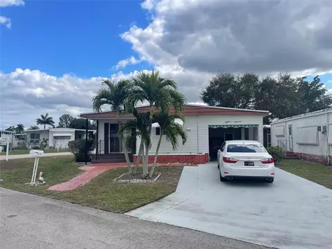 8500 SW 21st, Davie, FL 33324