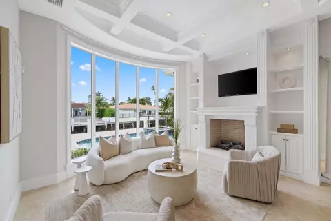 501 Golden Harbour Dr, Boca Raton, FL 33432