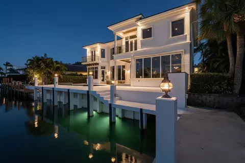 501 Golden Harbour Dr, Boca Raton, FL 33432