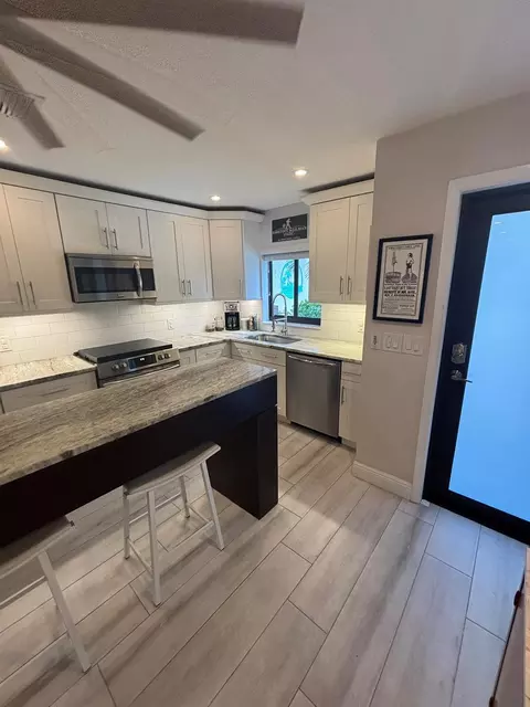 385 SE 17th Ave #385, Deerfield Beach, FL 33441