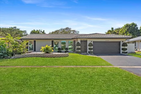 8264 Shadow Wood Blvd, Coral Springs, FL 33071