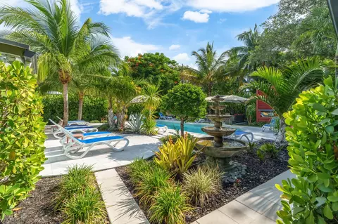1110 NW 7th Ave, Fort Lauderdale, FL 33311