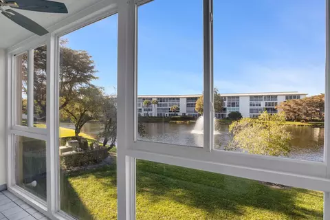 1705 Andros Isle #J2, Coconut Creek, FL 33066