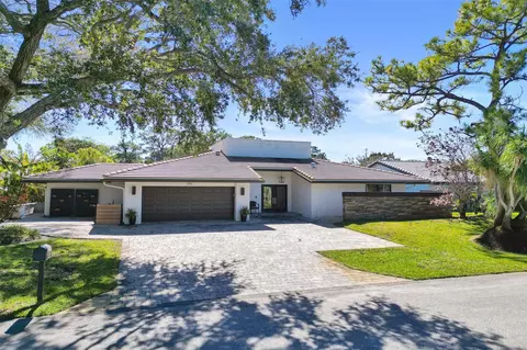 614 Lakewoode Cir W, Delray Beach, FL 33445