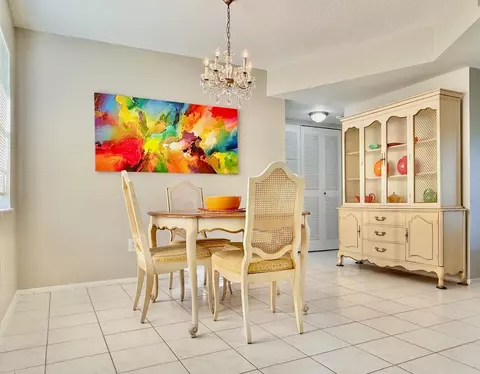 4401 NW 41st St #104, Lauderdale Lakes, FL 33319