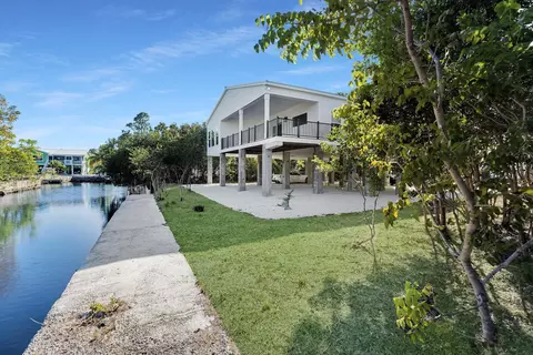 1547 Gardenia Ln, Big Pine Key, FL 33043