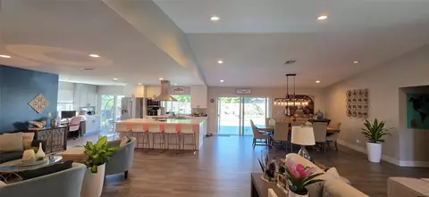 688 NW 100th Ln, Coral Springs, FL 33071