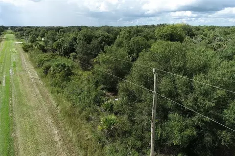 19731 NW 266th St, Okeechobee, FL 34972 photo 2