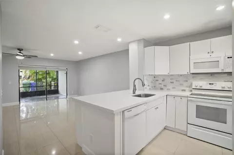 510 NW 103rd Ter #510, Pembroke Pines, FL 33026