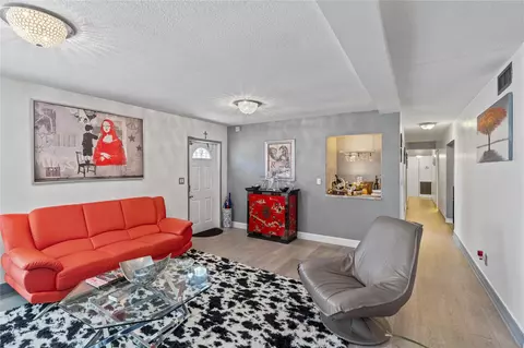 7901 NW 69th Ave, Tamarac, FL 33321
