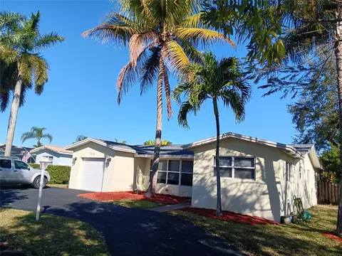5115 Johnson St, Hollywood, FL 33021