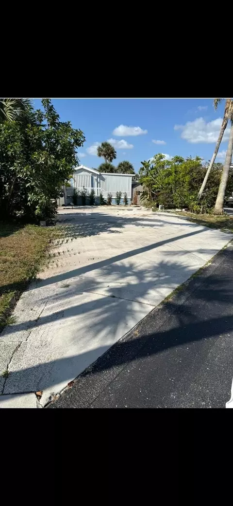 871 Osprey Ln, Hutchinson Island, FL 34949