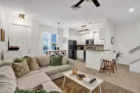 159 SW 7th Ct, Pompano Beach, FL 33060