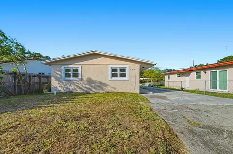 5649 SW 36th Ct, West Park, FL 33023