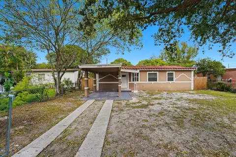 1525 NW 126th St, North Miami, FL 33167