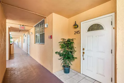 4500 N Federal Hwy #245E, Lighthouse Point, FL 33064