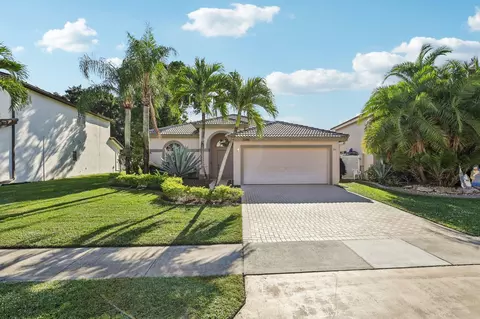 3746 Old Lighthouse Cir, Wellington, FL 33414