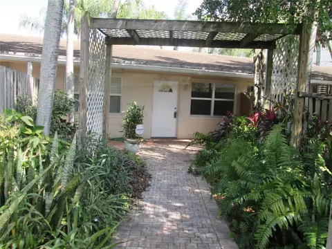 1330 Holly Heights Dr #2, Fort Lauderdale, FL 33304