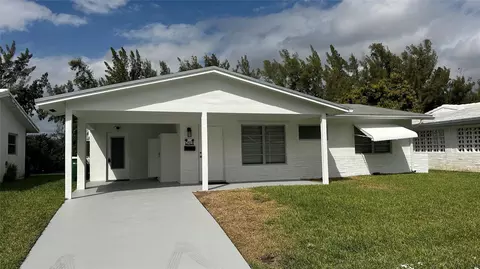 2819 NW 52nd Ct, Tamarac, FL 33309