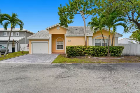 11242 SW 64th Ln, Miami, FL 33173