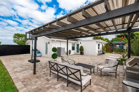 Exterior - Undisclosed, Miami, FL 33183 photo 2 of 3