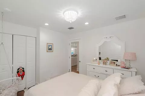 Bedroom - Undisclosed, Miami, FL 33183 photo 4 of 5