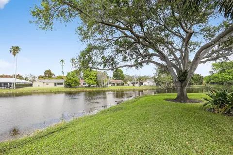 11477 NW 39th Ct #307-1, Coral Springs, FL 33065