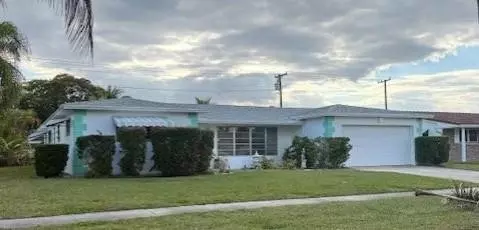 626 S Crescent Dr, Hollywood, FL 33021