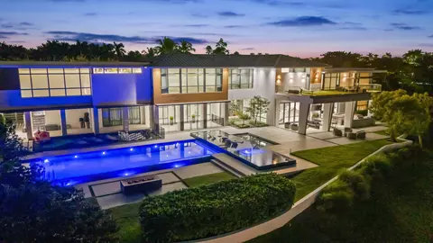 10691 Golden Eagle Ct, Plantation, FL 33324