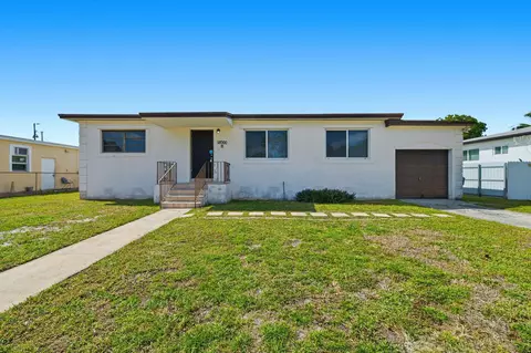 18000 NW 6th Ct, Miami, FL 33169