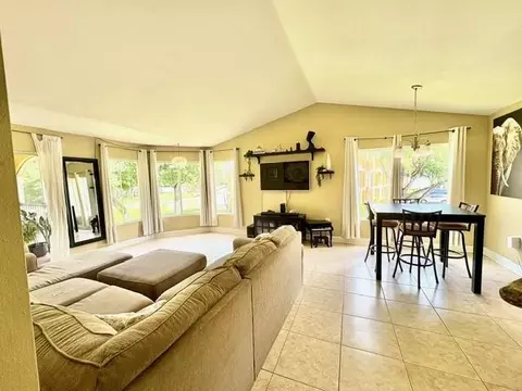 2371 NW 33rd St #712, Oakland Park, FL 33309