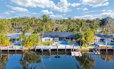 2116 NE 25th St, Wilton Manors, FL 33305