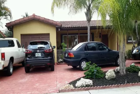 707 N 46th Ave, Hollywood, FL 33021