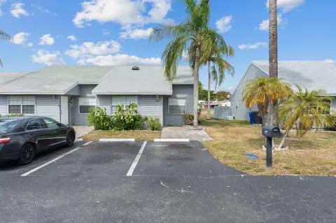 7201 Tam Oshanter Blvd, Pompano Beach, FL 33068