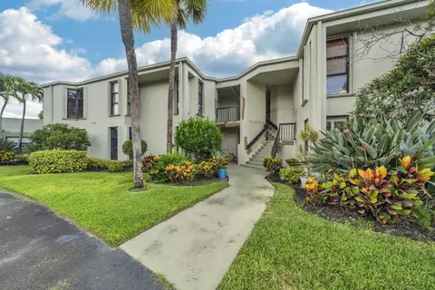 6371 La Costa Dr #104, Boca Raton, FL 33433